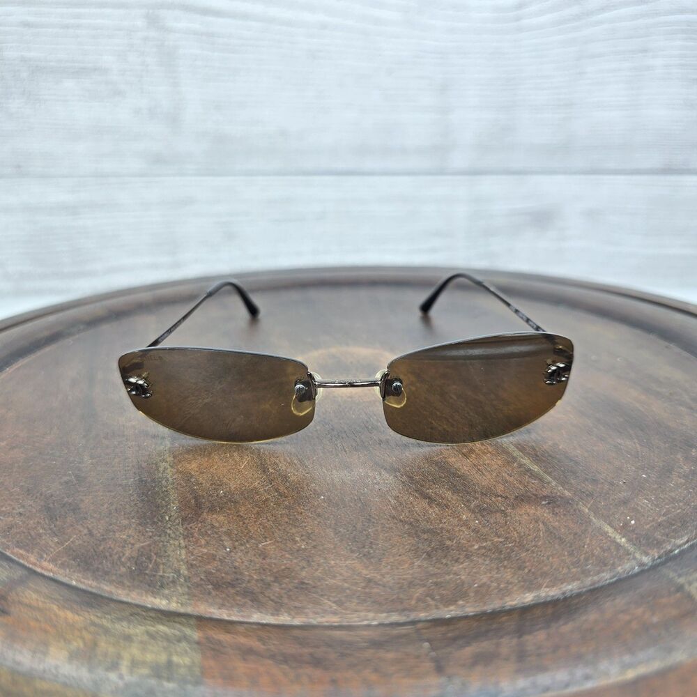 Vintage CHANEL 4002 Rimless Coco Y2K Sunglasses Italy CC Logo Eyewear Gorpcore